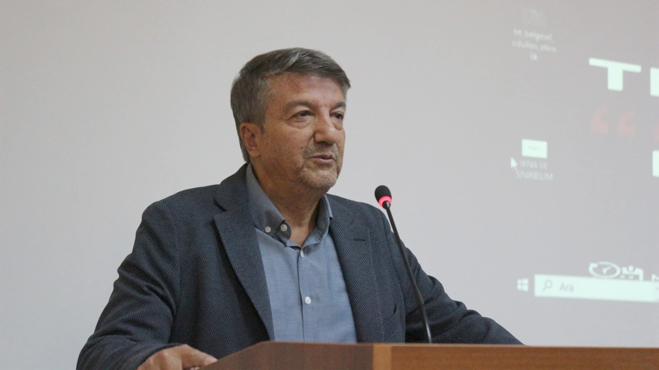 İletişim öğrencilerinin mesleki gelişimlerine yönelik konferanslar gerçekleştirildi